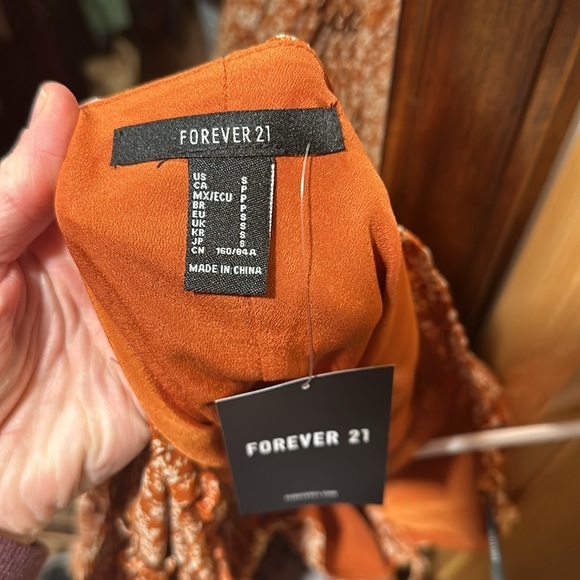 Forever 21 dress NWT - Picture 5 of 6